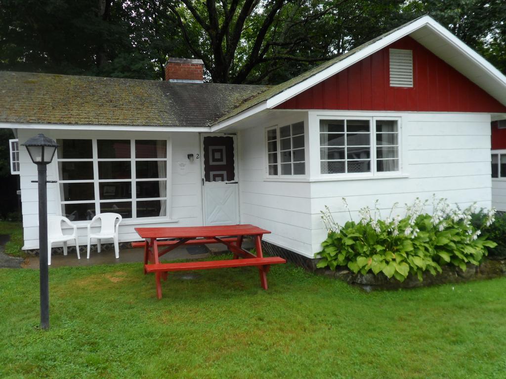 White Oak Motel & Cottages Holderness Szoba fotó