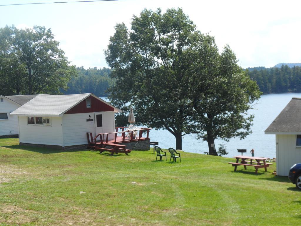White Oak Motel & Cottages Holderness Szoba fotó